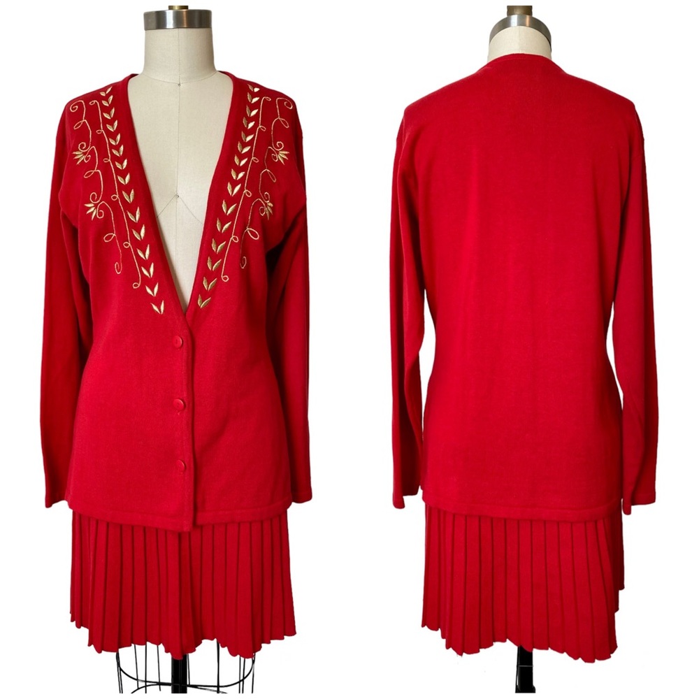 Vintage 80’s/90’s Knit Cardigan & Pleated Skirt Set